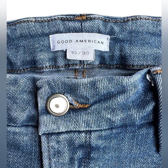 GOOD AMERICAN 10/30 Classic Jeans High-Rise Slim Straight Raw Hem Denim - Picture 2 of 10